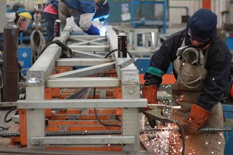 Incremento en el PMI manufacturero de la Zona Euro inspira cauteloso optimismo