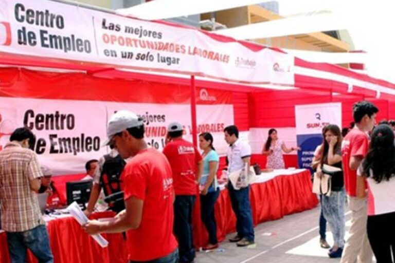 Empleo formal crece 4,4% en febrero