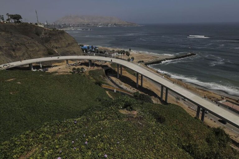 Viaducto que conectará Miraflores y Barranco presenta 92% de avance