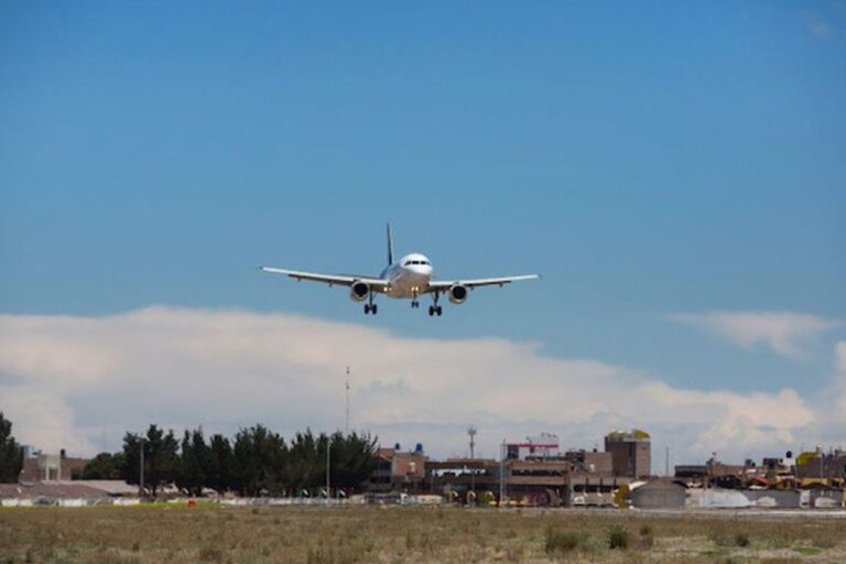 Colombia: Viva Air anuncia su partida forzada del mercado aéreo