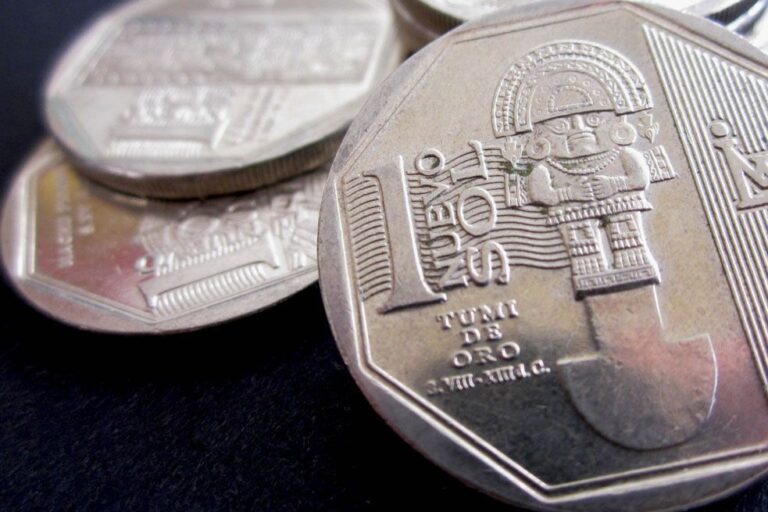 Actividad económica retrocedió por sexto mes consecutivo en octubre