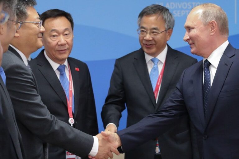 Rusia anuncia nuevos proyectos de hidrocarburos con China