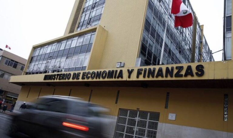 Gobierno anuncia plan de saneamiento tributario para empreas