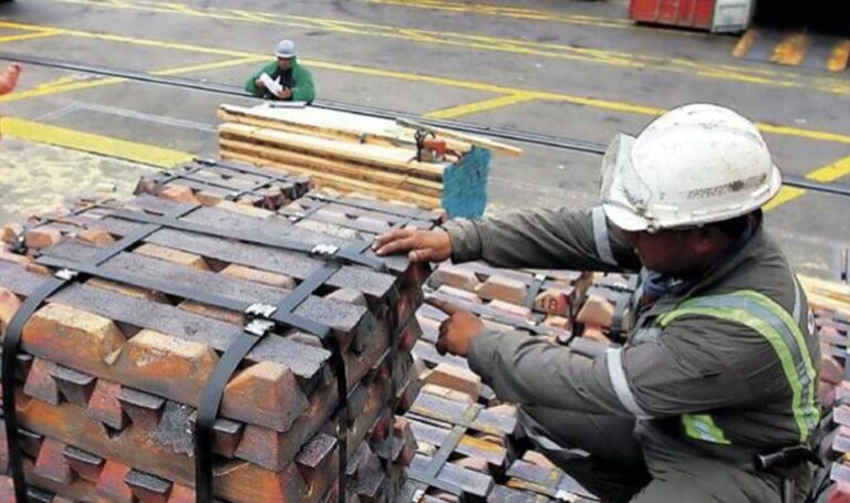 Producción de cobre alcanzó récord en 2023 a pesar de desaceleración en diciembre