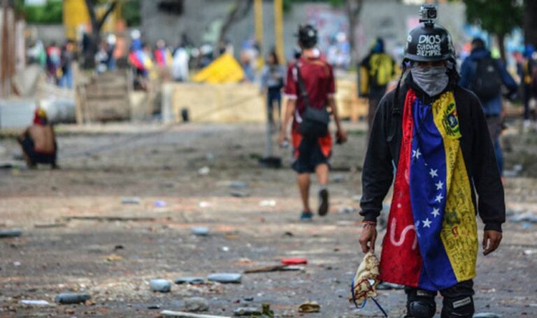 Venezuela: economía cayó 15% en 2022 e inflación subió 40% en enero 2023