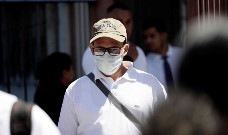 Asia y Latinoamérica frente al control del COVID-19: Diferencias sociales, políticas y económicas