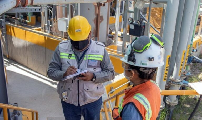 No hay marcha atrás: la muerte lenta de la tercerización de servicios