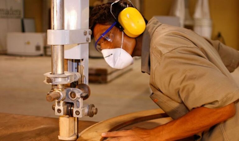 Manufactura peruana crecería 1,6% en 2022 superando el promedio regional