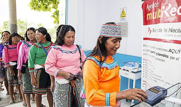 Alrededor de 630 mil hogares del programa Juntos cuentan con una tarjeta de débito