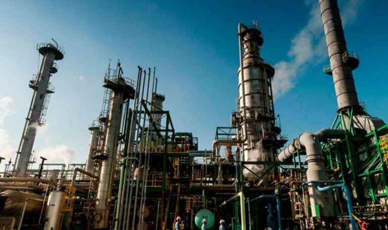Inversionistas extranjeros muestran interés en construir refinería en Perú