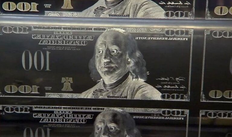 ¿REGULAR O NO REGULAR LAS TASAS DE INTERÉS?