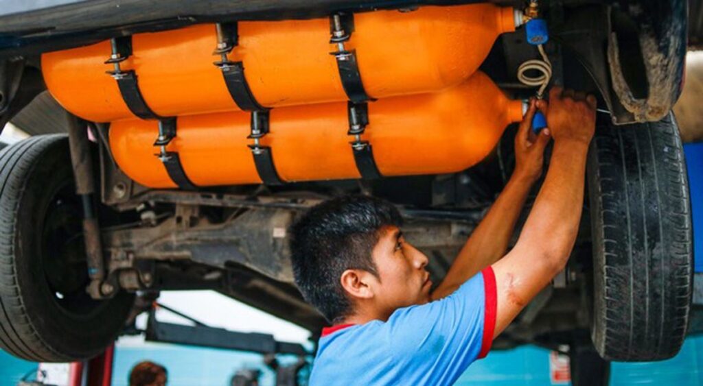 Ministerio de energía busca financiar reconversión de vehículos pesados diesel a GNV