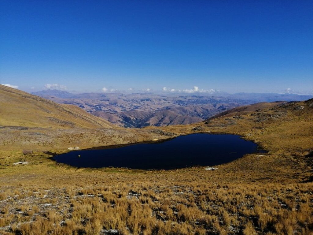Entregan 23 qochas en Ayacucho para irrigar cultivos de quinua, cebada y papa