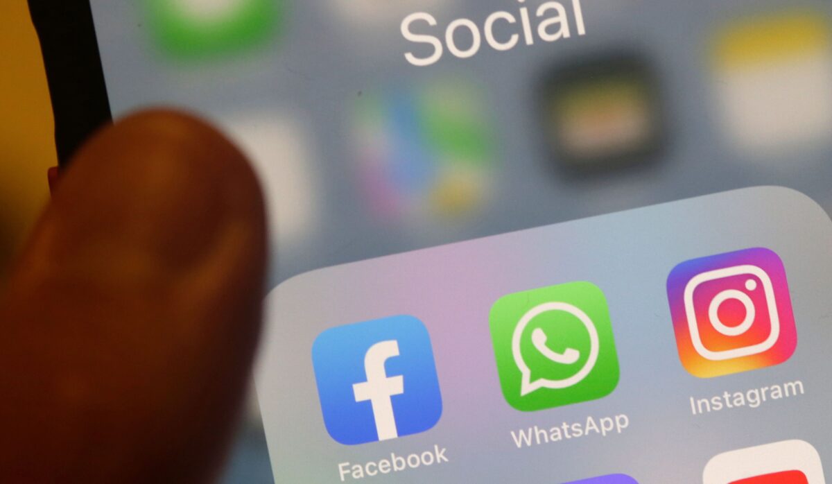 Ex presidente de EE. UU. Barack Obama propone regular las redes sociales