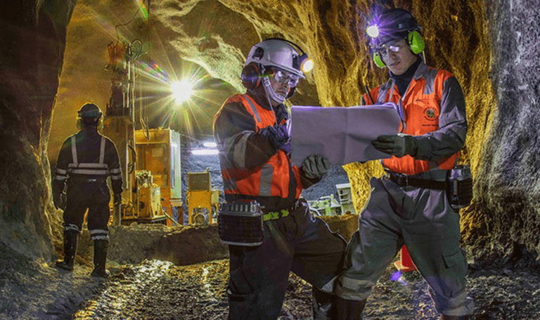 POPULISMO SÍ, MINERÍA NO