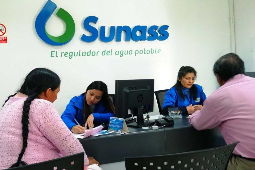 Reclamos por servicios de agua y saneamiento cerca al medio millón en 2021