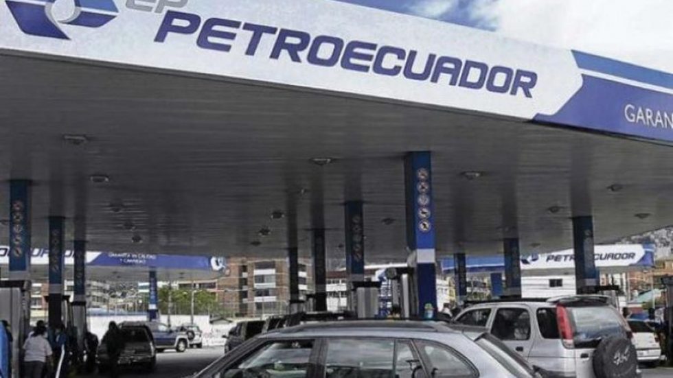 Ecuador: Lasso privatizará 45 estaciones de servicio de PetroEcuador