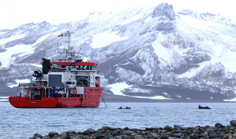 La investigación científica de los recursos pesqueros peruanos y la Antártida