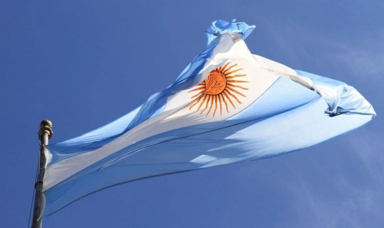 Argentina: profunda contracción de la actividad económica en diciembre de 2023