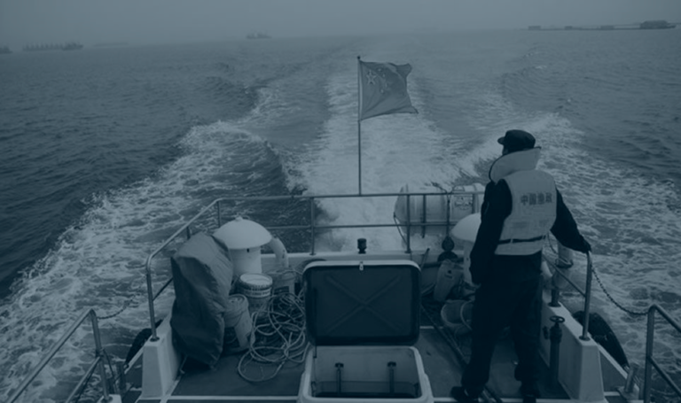 Produce sanciona a nave pesquera china
