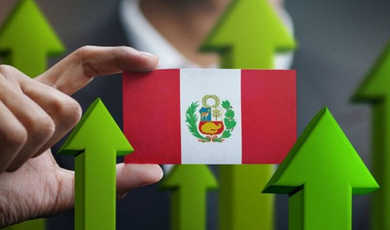 Actividad económica de julio creció más de 4%, con notable avance no primario