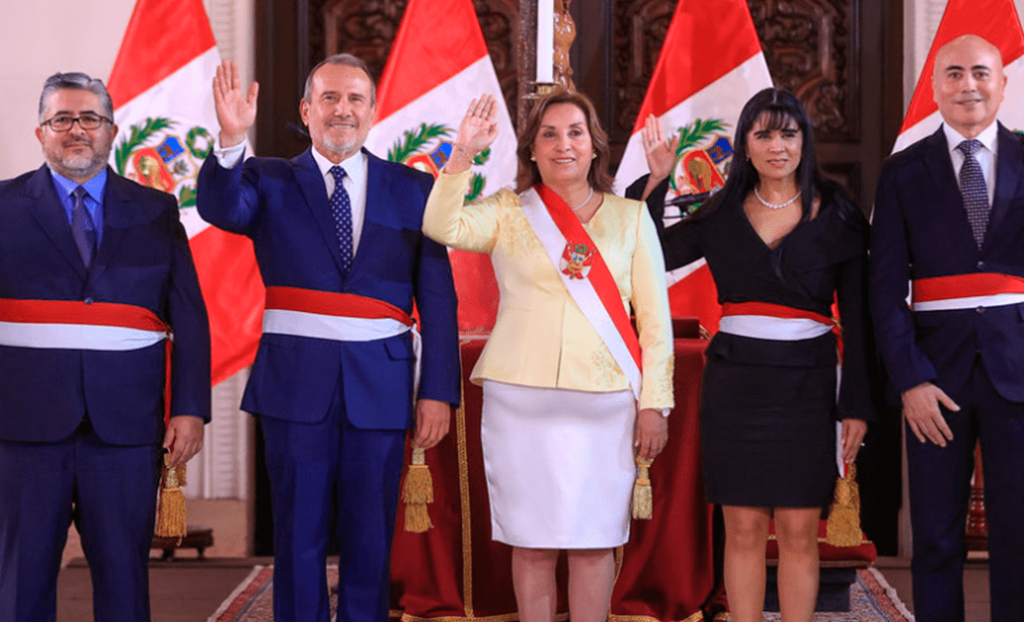 Entre gallos y medianoche: 4 nuevos ministros en el gabinete